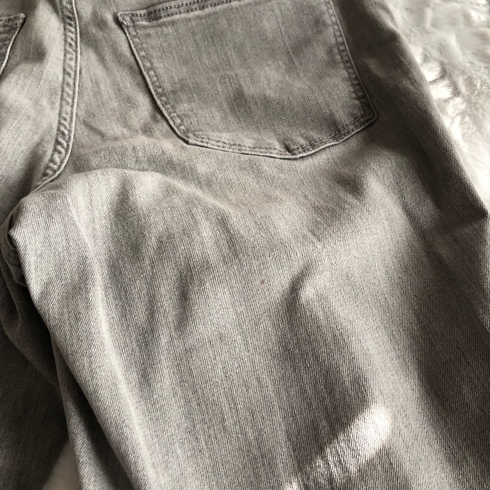 Universal Thread High Rise Skinny Jean - Picture 5 of 11